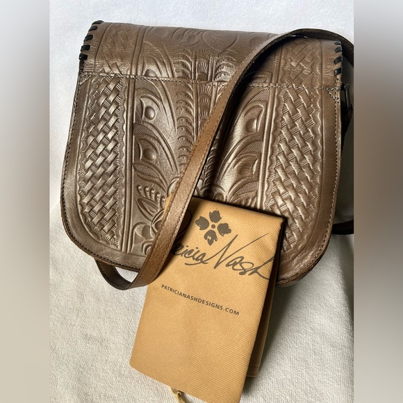 Patricia Nash Salerno Saddlebag - Picture 4 of 8